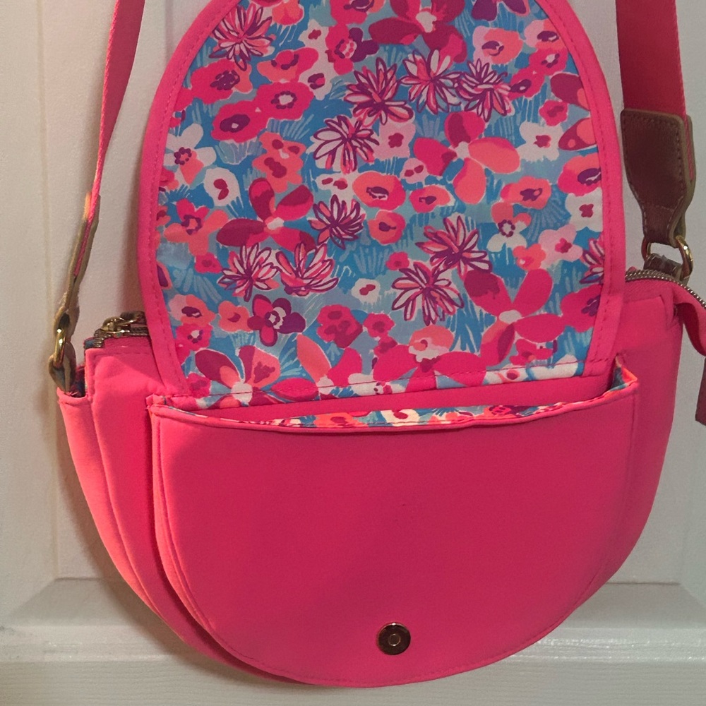 Lilly Pulitzer neoprene, Barbie pink Crossbody Giovanna bag purse 10.5 x 8“flaws - Picture 9 of 16